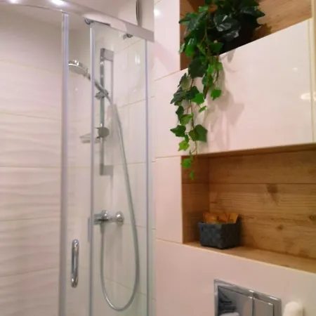 8 Pietro Al Wyzwolenia Apartment Szczecin