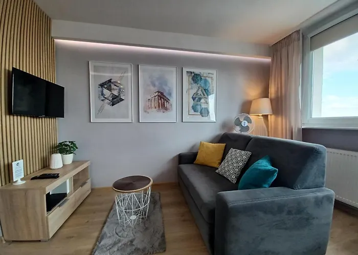 8 Pietro Al Wyzwolenia * Szczecin