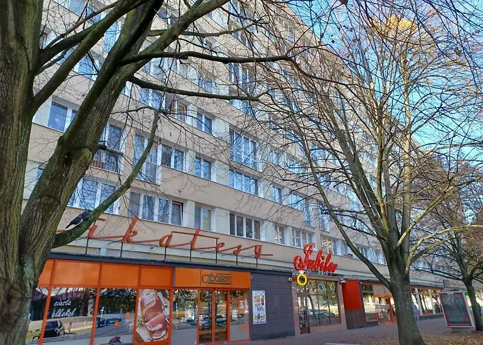 8 Pietro Al Wyzwolenia Szczecin